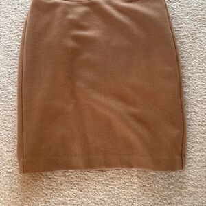 Khaki color Women pencil lined skirt  in excellent conditon,